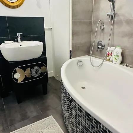 Daire Blekitne Wzgorze 60 M2 *